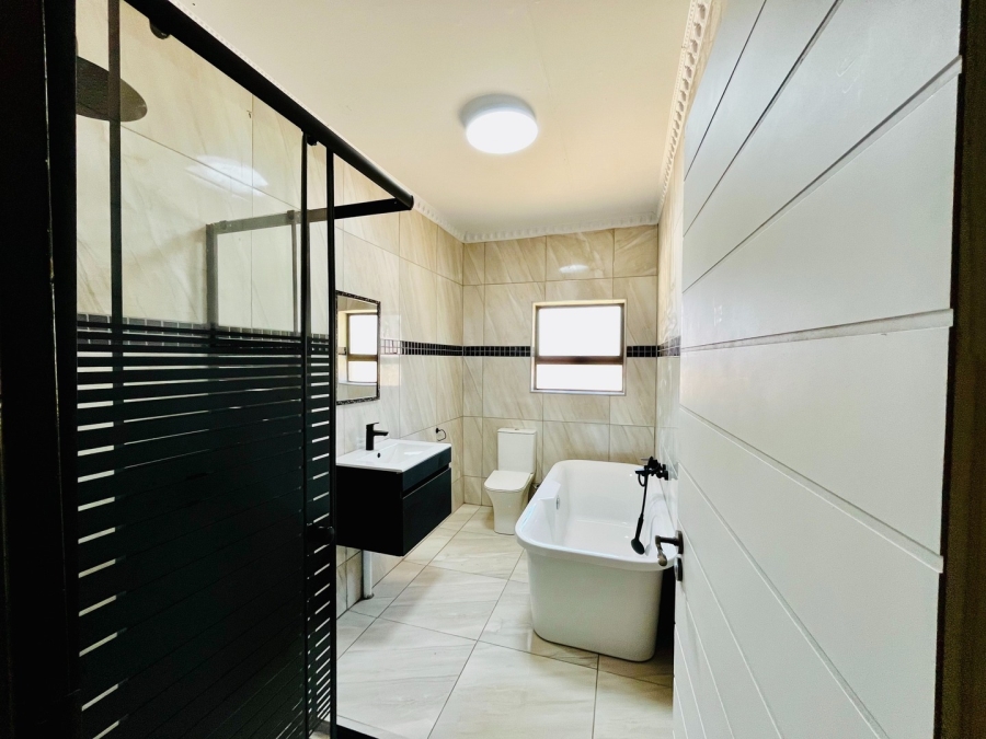 4 Bedroom Property for Sale in Bayswater Free State